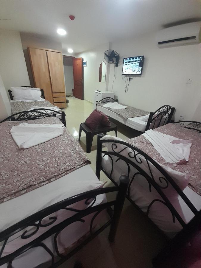 Farah Plaza Hostel &Hotel Apartments 亚喀巴 外观 照片